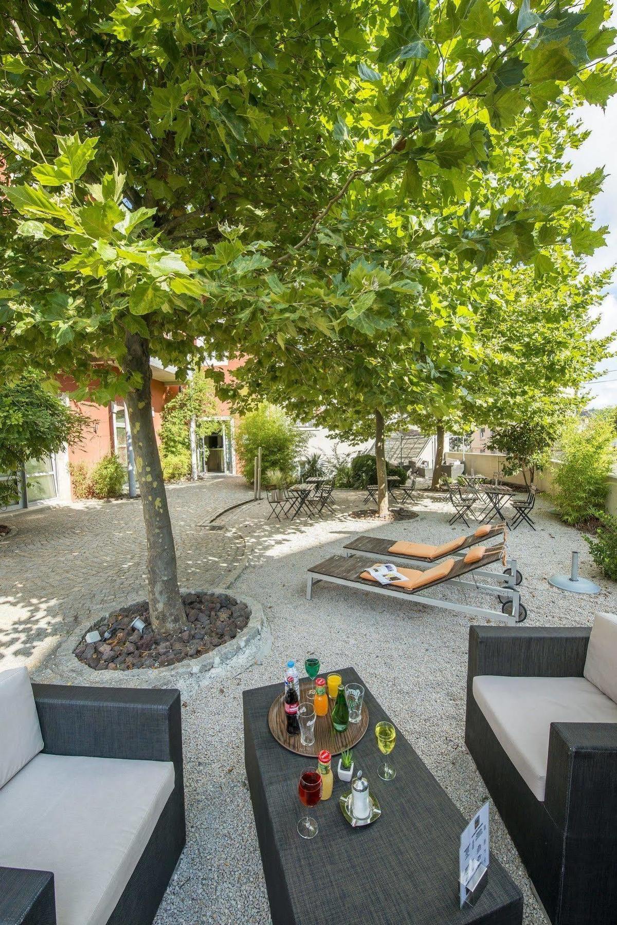 Gite D'Etape Des Capucins Le Puy-en-Velay Exterior photo